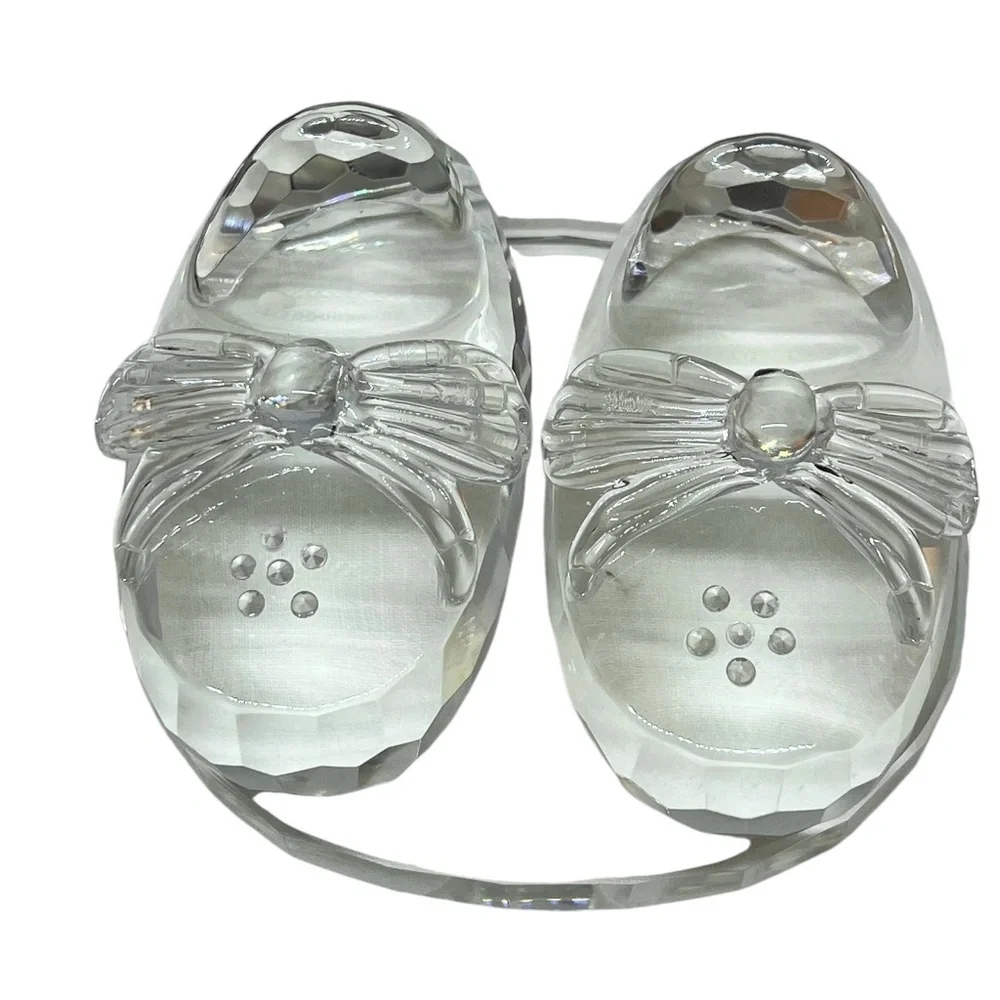 Paperweight Shannon Cut Crystal‎ Baby booties - Picture 3 of 6